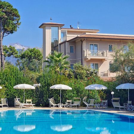 Hotel Villa Elsa Marina di Massa Eksteriør bilde