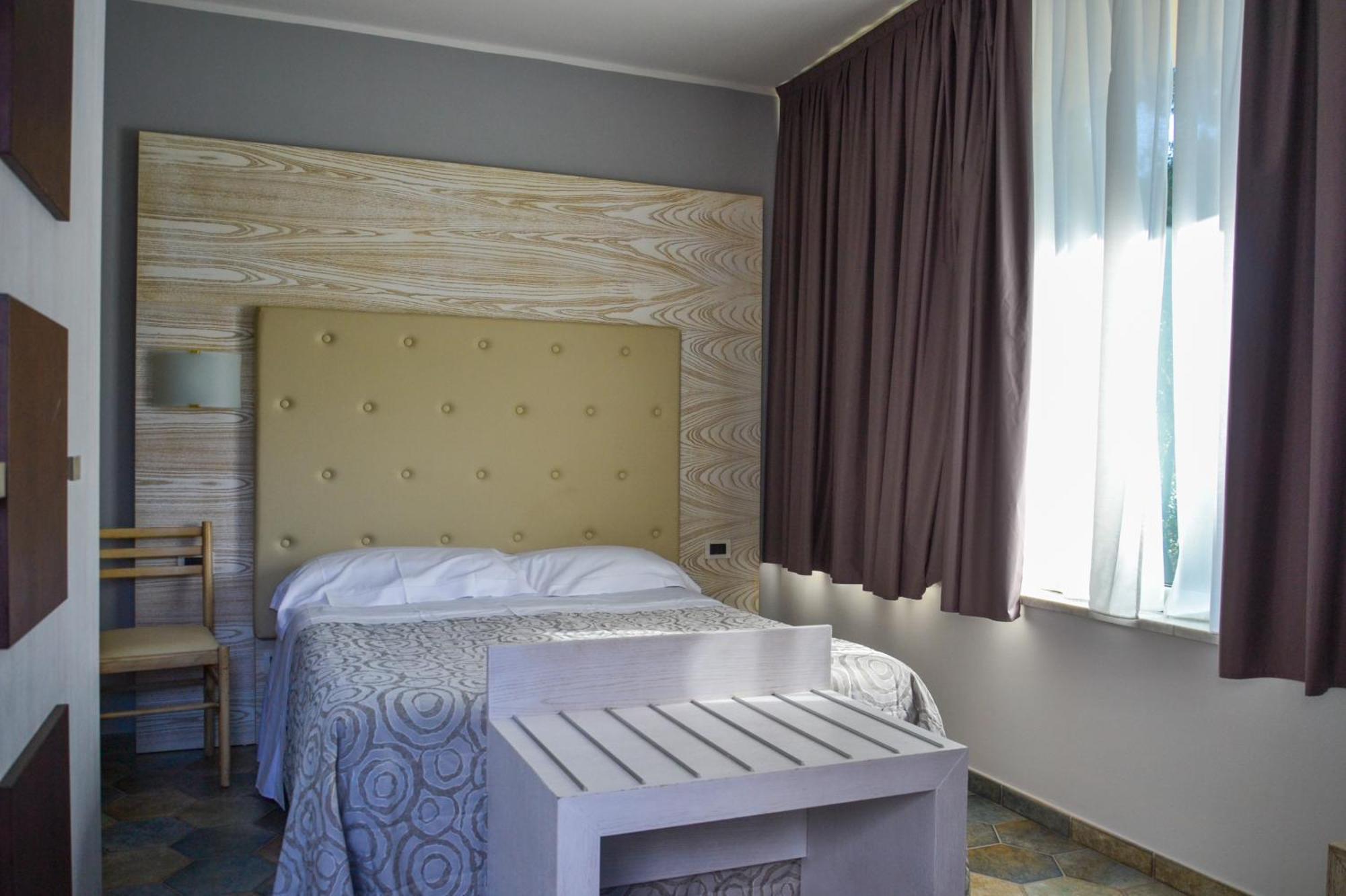 Hotel Villa Elsa Marina di Massa Rom bilde