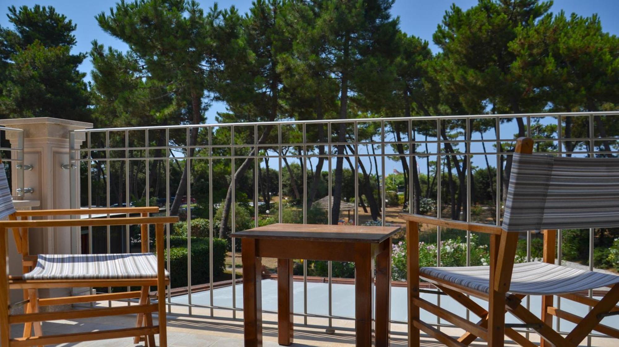 Hotel Villa Elsa Marina di Massa Eksteriør bilde