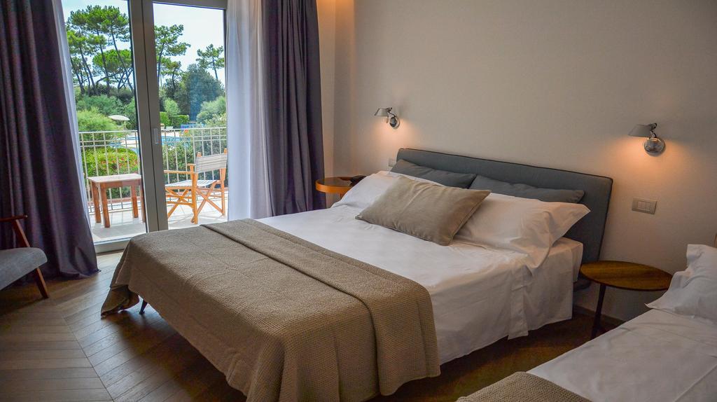 Hotel Villa Elsa Marina di Massa Eksteriør bilde