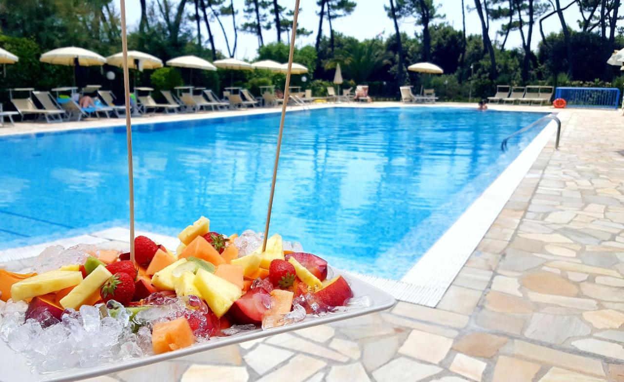 Hotel Villa Elsa Marina di Massa Eksteriør bilde
