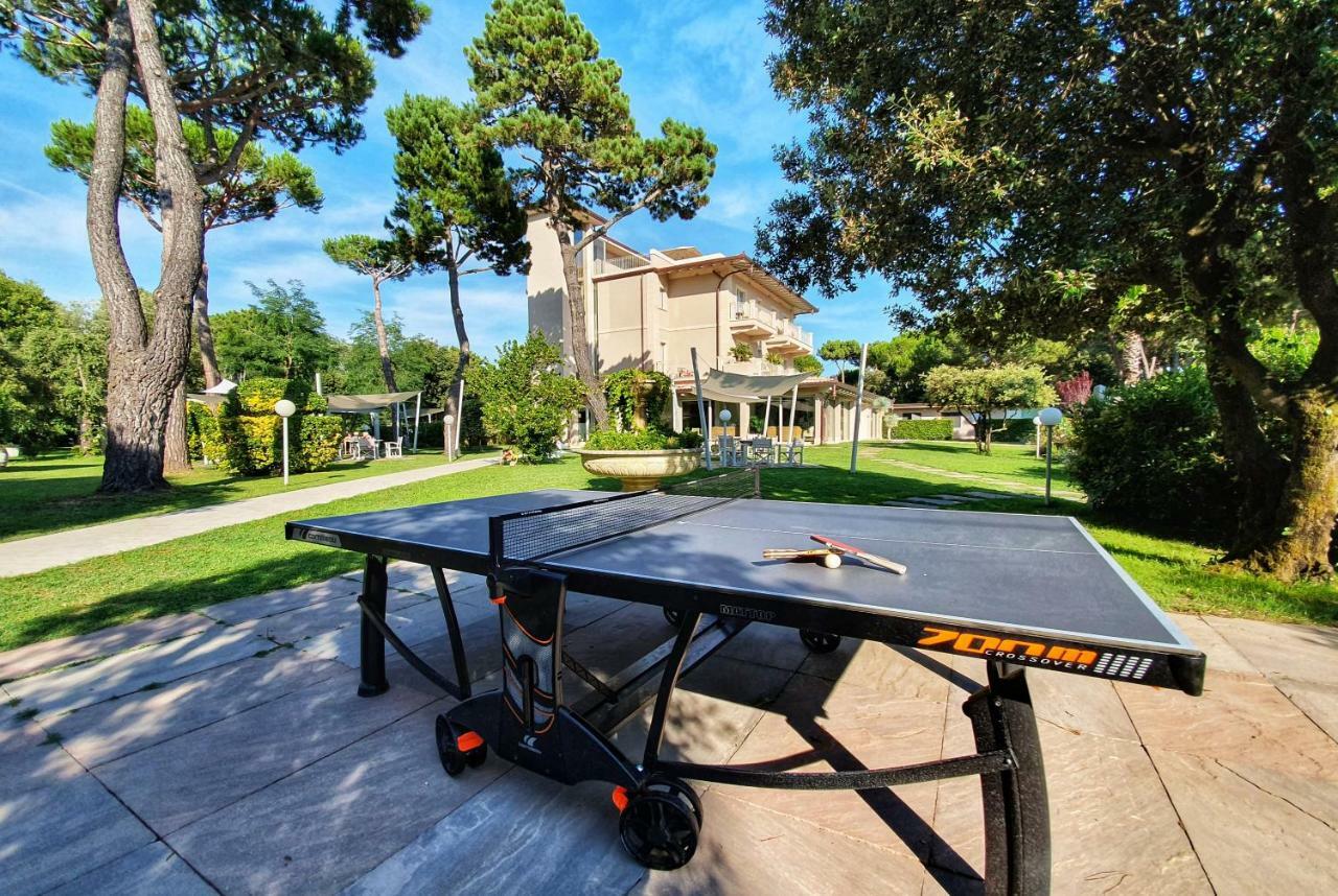 Hotel Villa Elsa Marina di Massa Eksteriør bilde