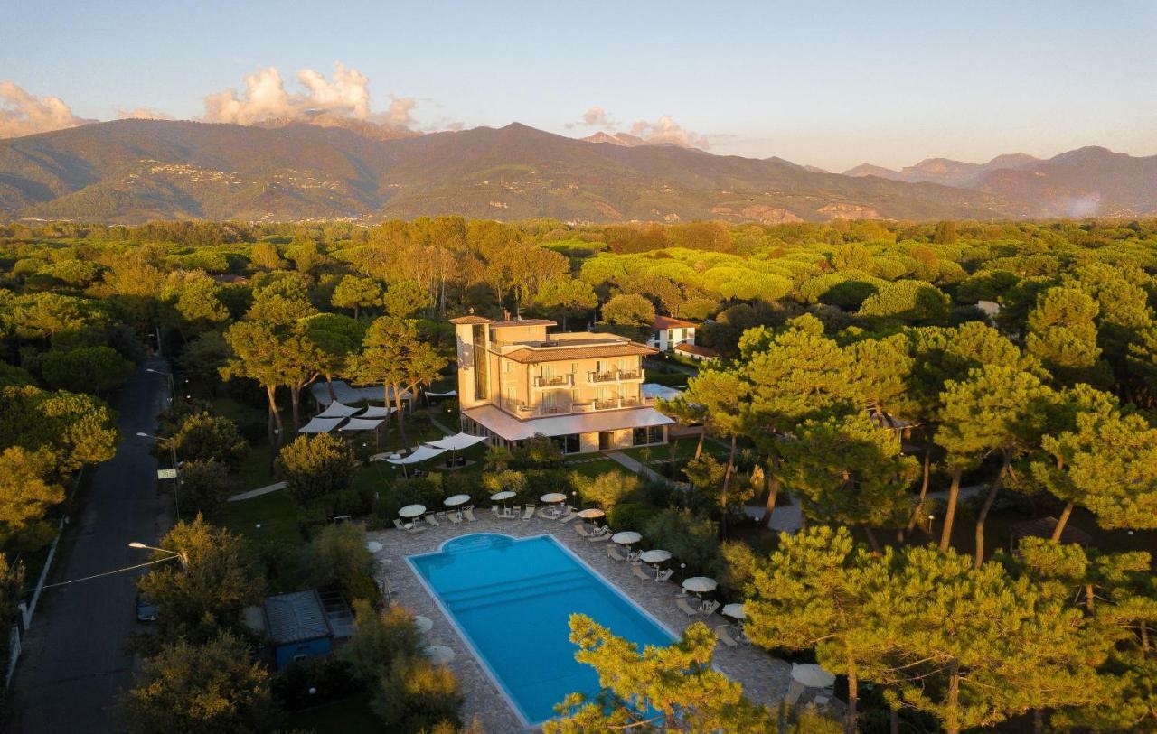 Hotel Villa Elsa Marina di Massa Eksteriør bilde